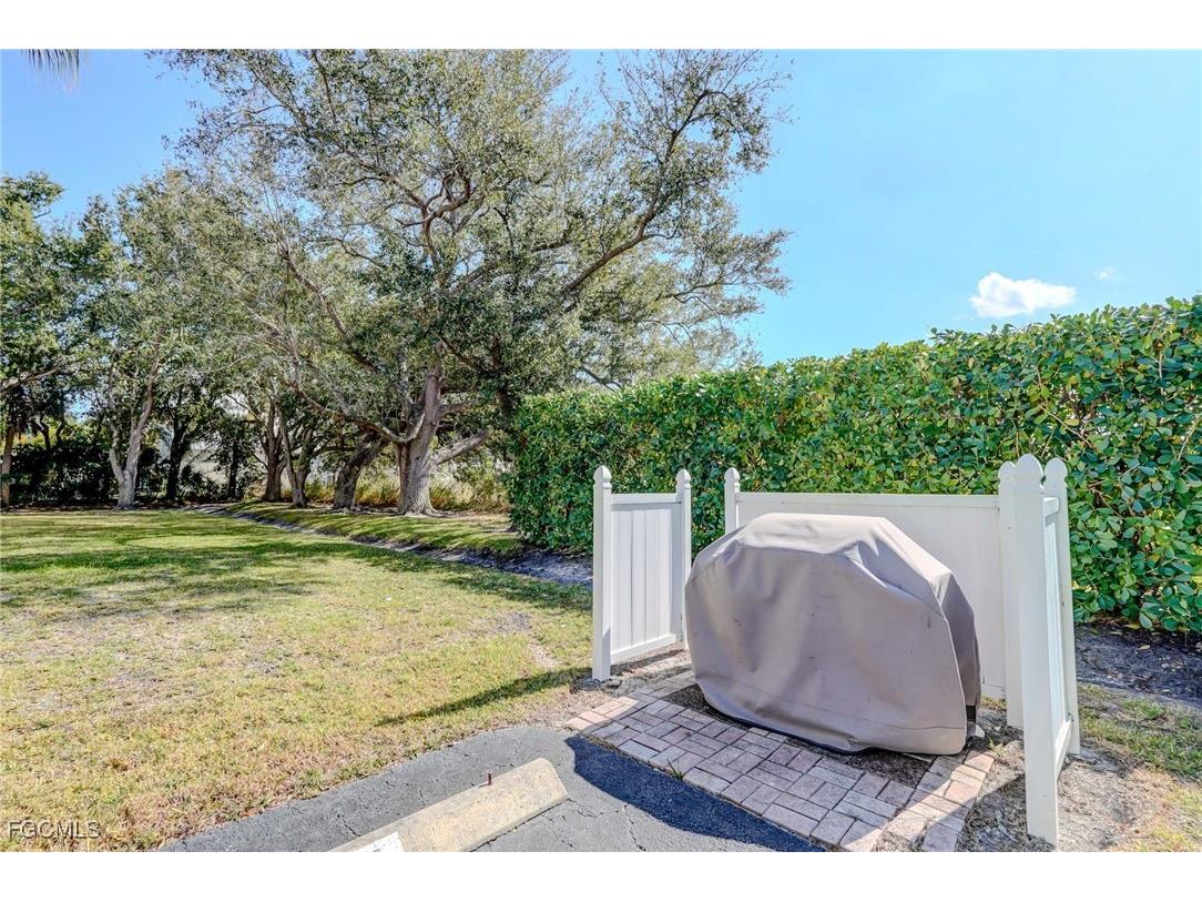9623 Eaton Gardens Lane #201 Fort Myers FL 33919 2026003380 image47