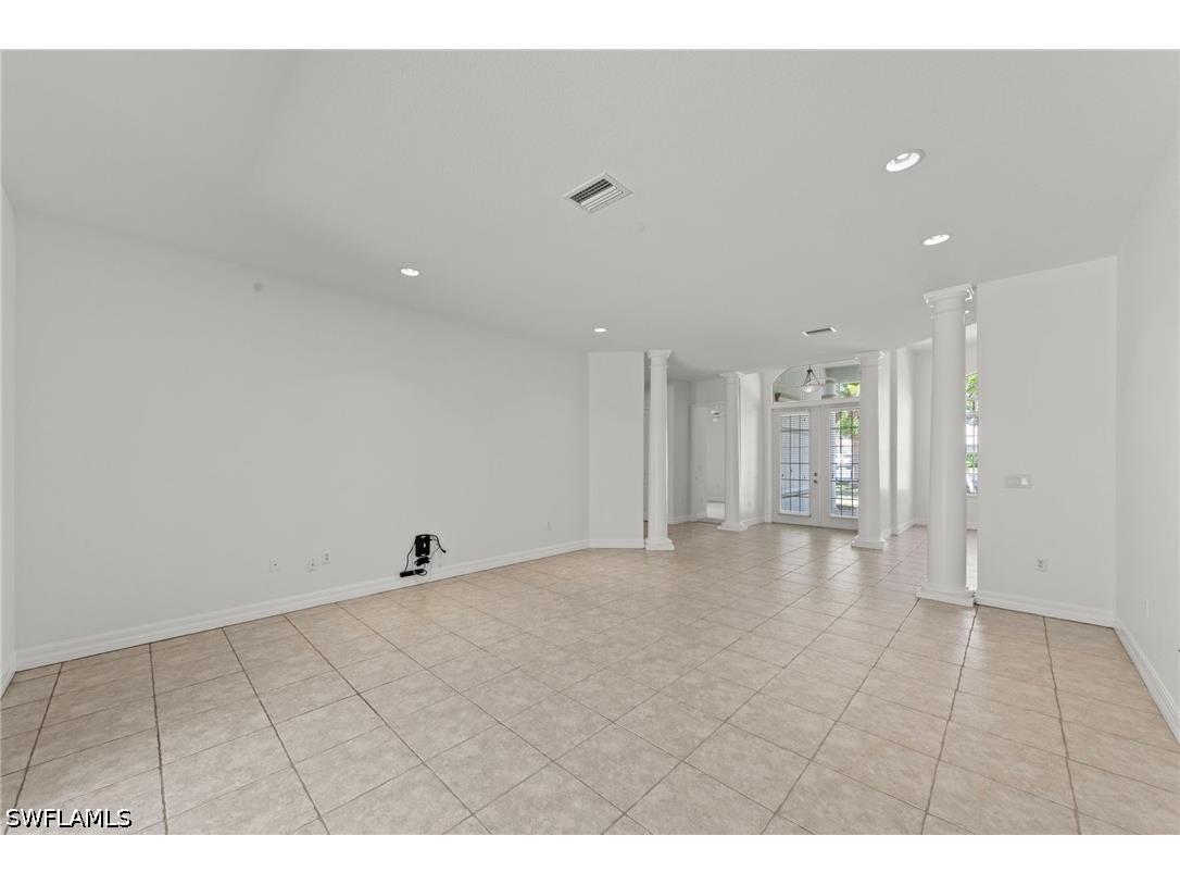 9623 Springlake Circle Estero FL 33928 226013358 image13