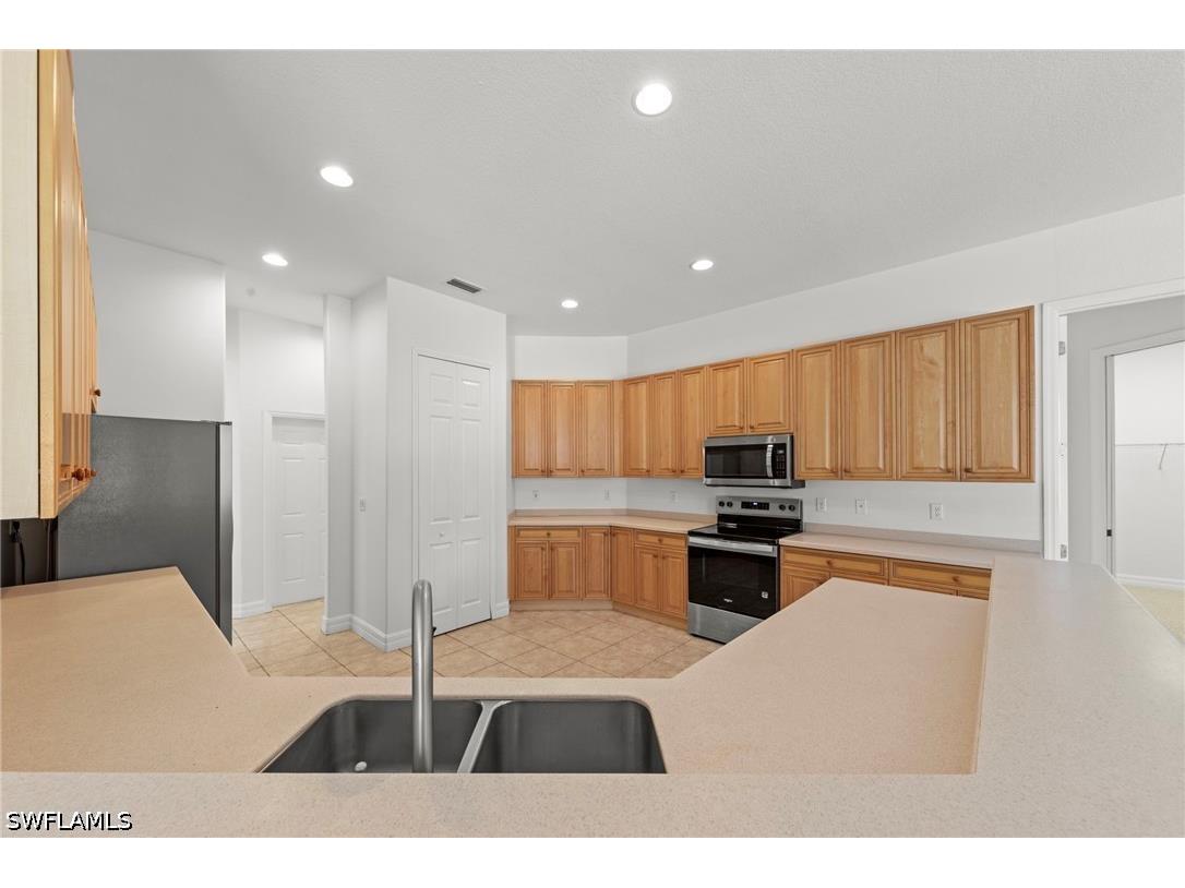 9623 Springlake Circle Estero FL 33928 226013358 image15