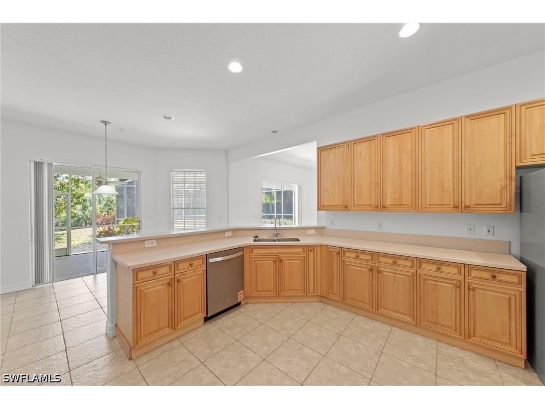 9623 Springlake Circle Estero FL 33928 226013358 image17