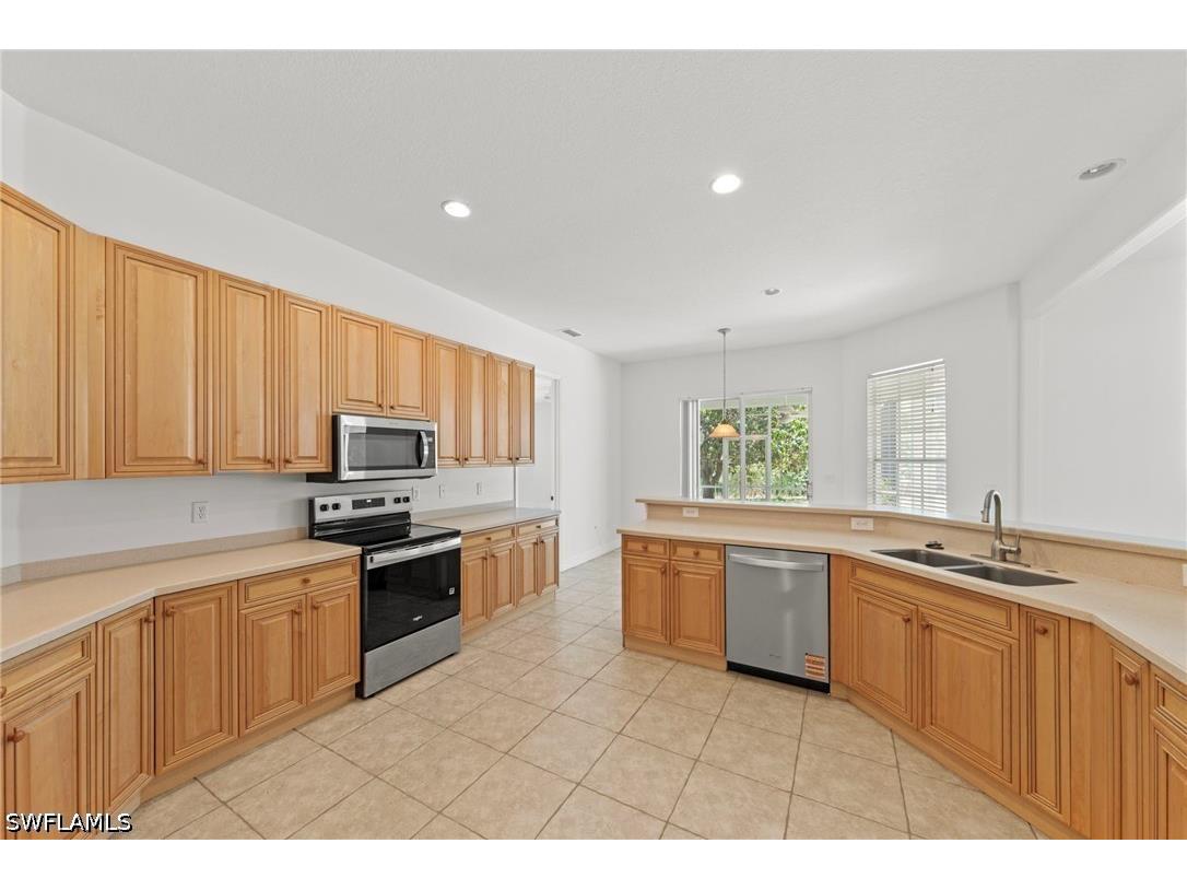 9623 Springlake Circle Estero FL 33928 226013358 image18