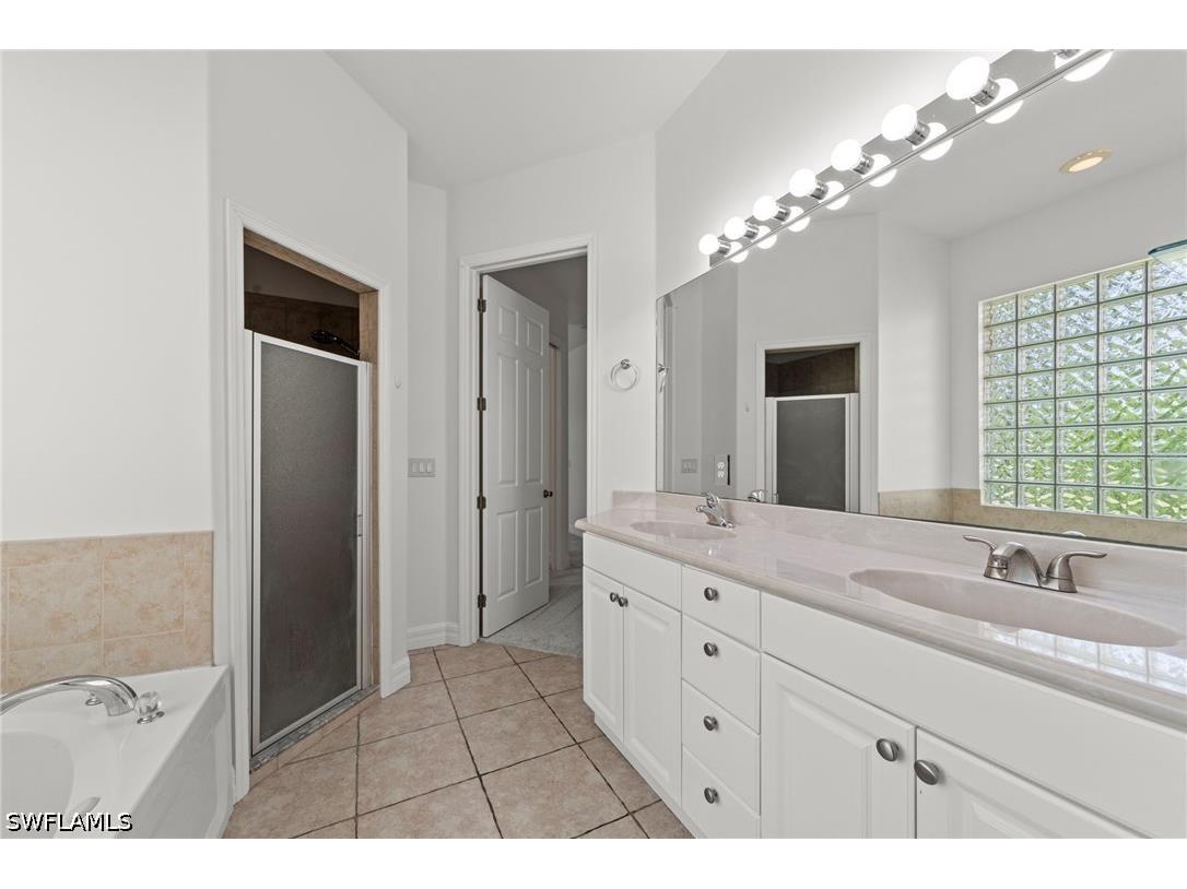 9623 Springlake Circle Estero FL 33928 226013358 image25