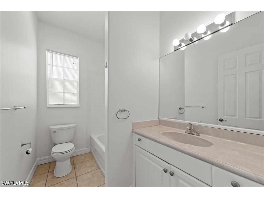 9623 Springlake Circle Estero FL 33928 226013358 image28