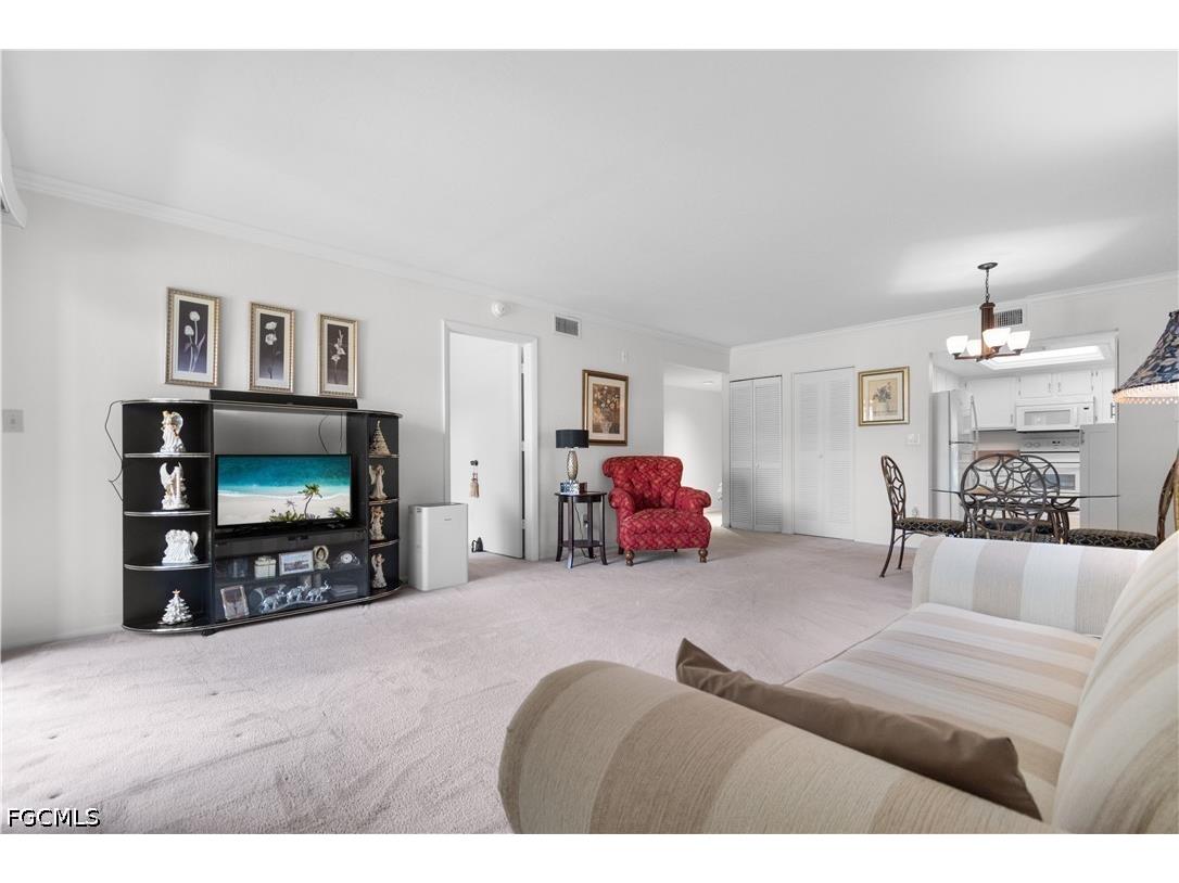 9627 Eaton Gardens Lane #101 Fort Myers FL 33919 2026018462 image4