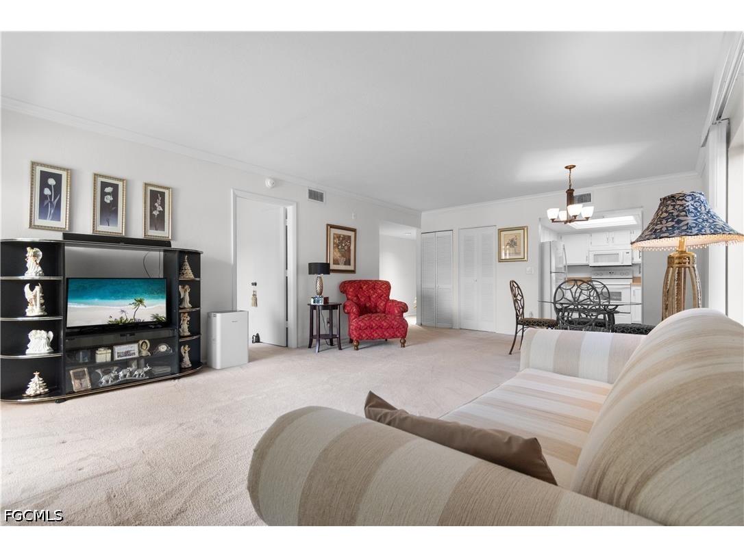 9627 Eaton Gardens Lane #101 Fort Myers FL 33919 2026018462 image9