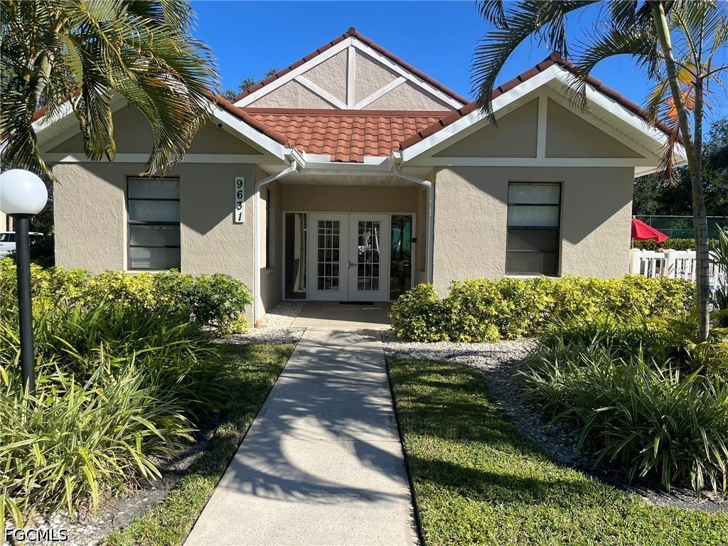 9627 Eaton Gardens Lane #103 Fort Myers FL 33919 2026017616 image1