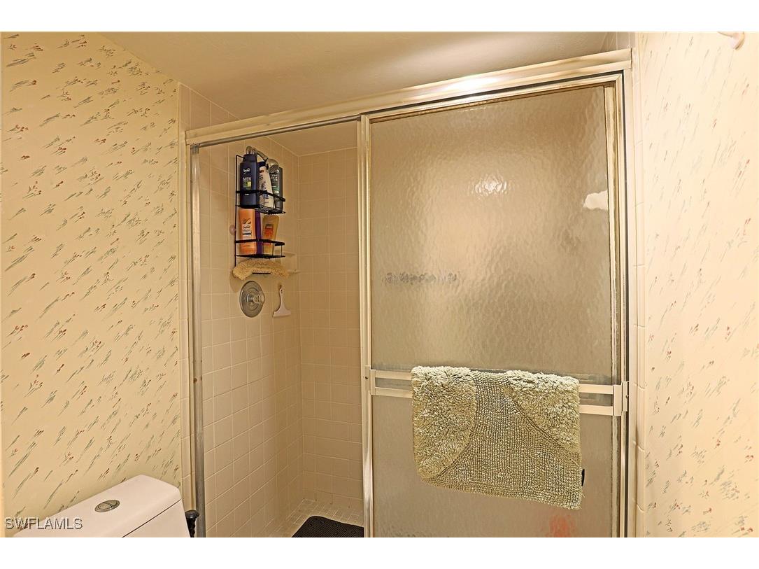 9627 Eaton Gardens Lane #104 Fort Myers FL 33919 225053677 image10