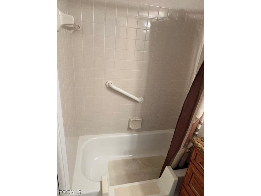 9627 Eaton Gardens Lane #105 Fort Myers FL 33919 2026008710 image26