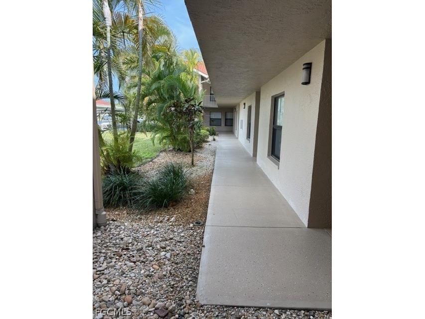9627 Eaton Gardens Lane #105 Fort Myers FL 33919 2026008710 image35