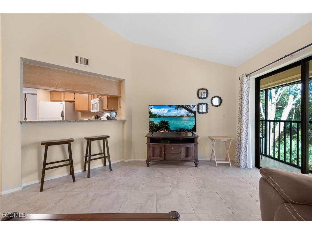 9627 Eaton Gardens Lane #204 Fort Myers FL 33919 2025017480 image4