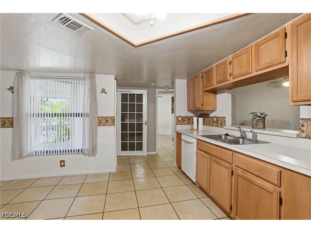 9627 Eaton Gardens Lane #205 Fort Myers FL 33919 2026019863 image21