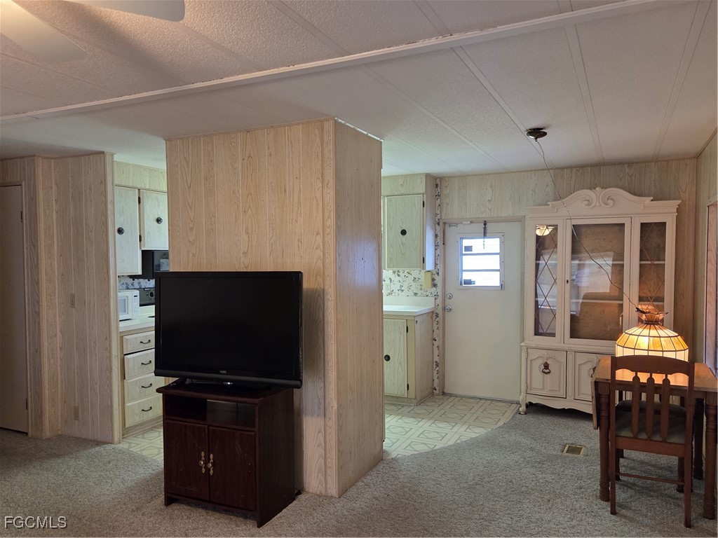 963 Idle Way Drive North Fort Myers FL 33917 2025004153 image11