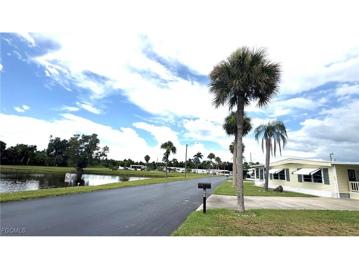 963 Idle Way Drive North Fort Myers FL 33917 2025004153 image37