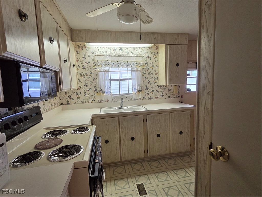 963 Idle Way Drive North Fort Myers FL 33917 2025004153 image9