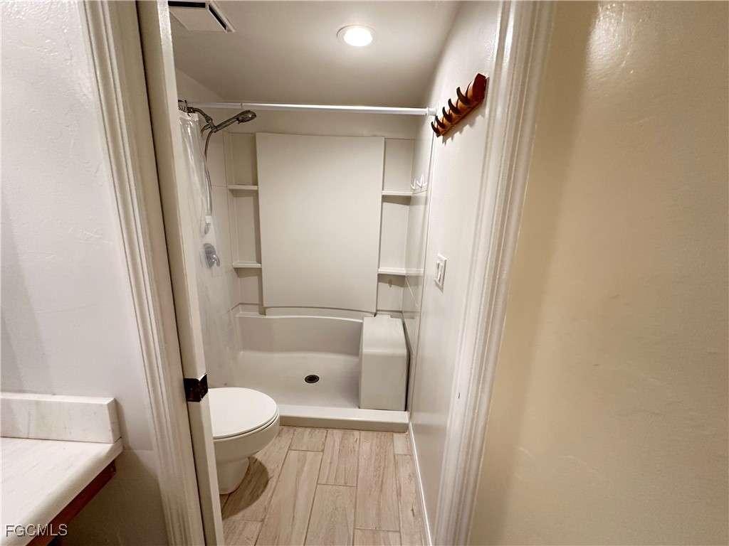 9635 Eaton Gardens Lane #103 Fort Myers FL 33919 2025012490 image22