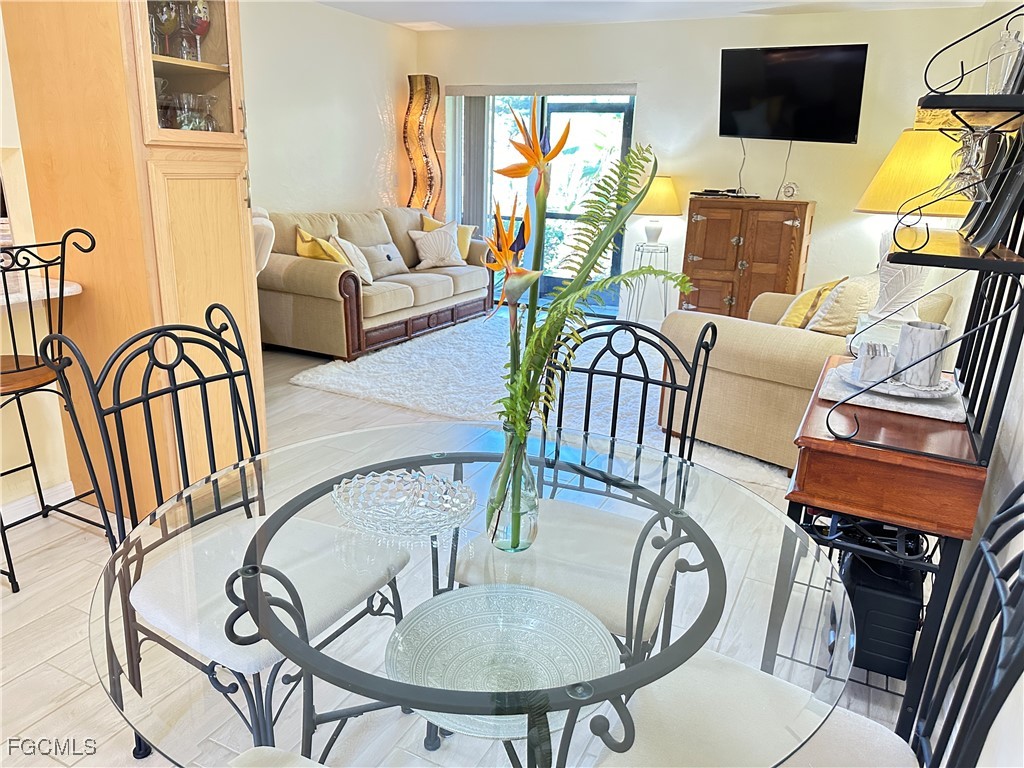 9635 Eaton Gardens Lane #103 Fort Myers FL 33919 2025012490 image3