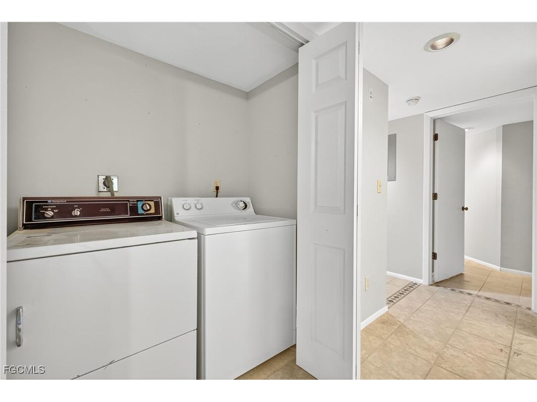 9635 Eaton Gardens Lane #104 Fort Myers FL 33919 2025013769 image19