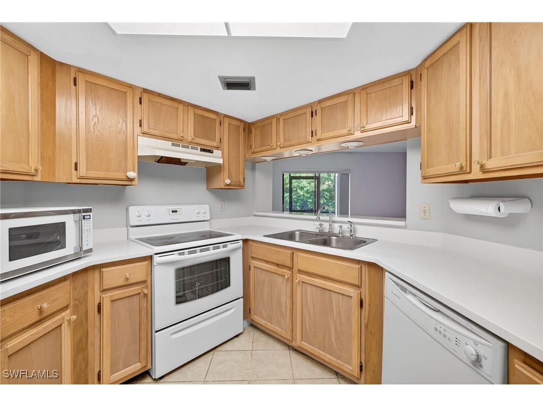 9635 Eaton Gardens Lane #104 Fort Myers FL 33919 226005260 image11