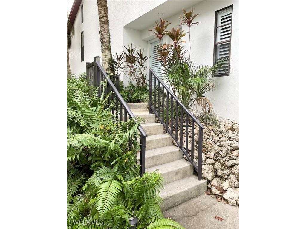 964 8th Avenue S #B-2 Naples FL 34102 225078596 image2