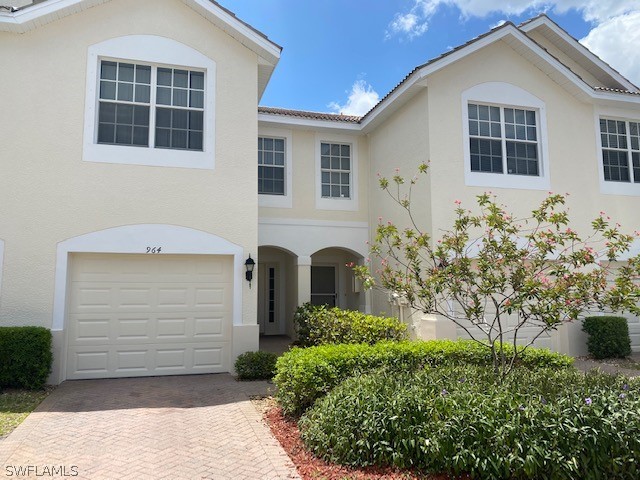 964 Hampton Circle #79 Naples FL 34105 224044584 image1