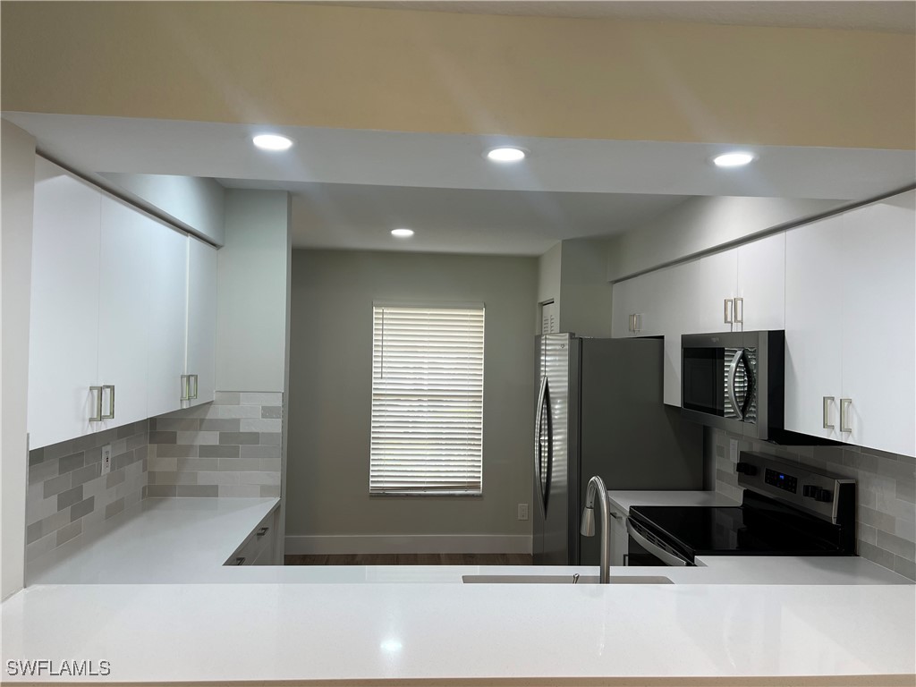9640 Victoria Lane #105C Naples FL 34109 225064960 image12