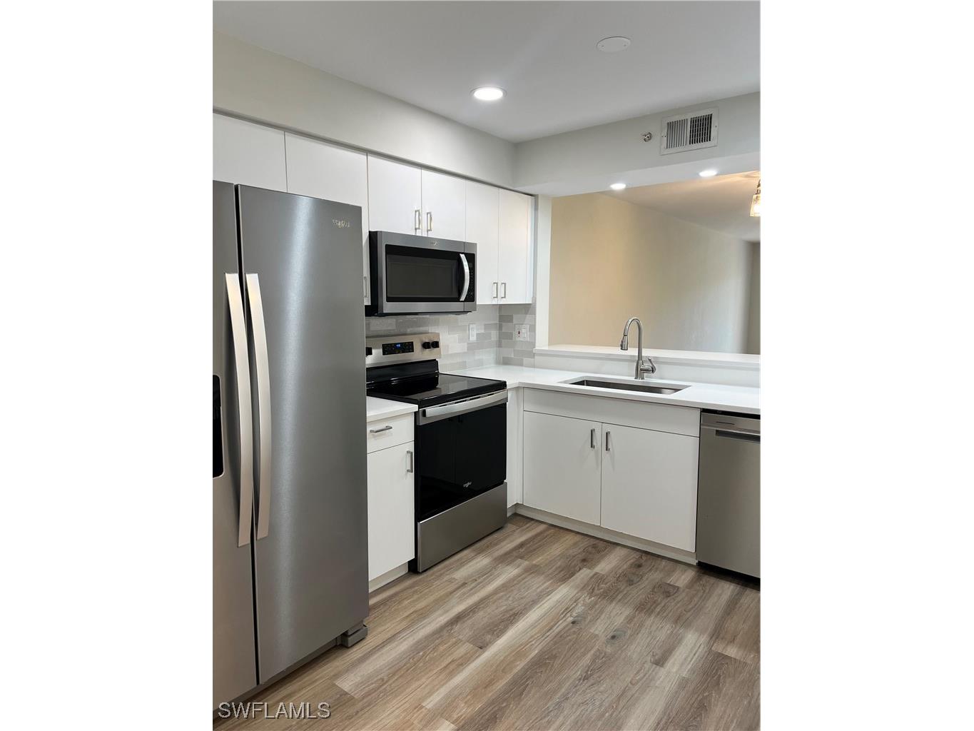9640 Victoria Lane #105C Naples FL 34109 225064960 image13