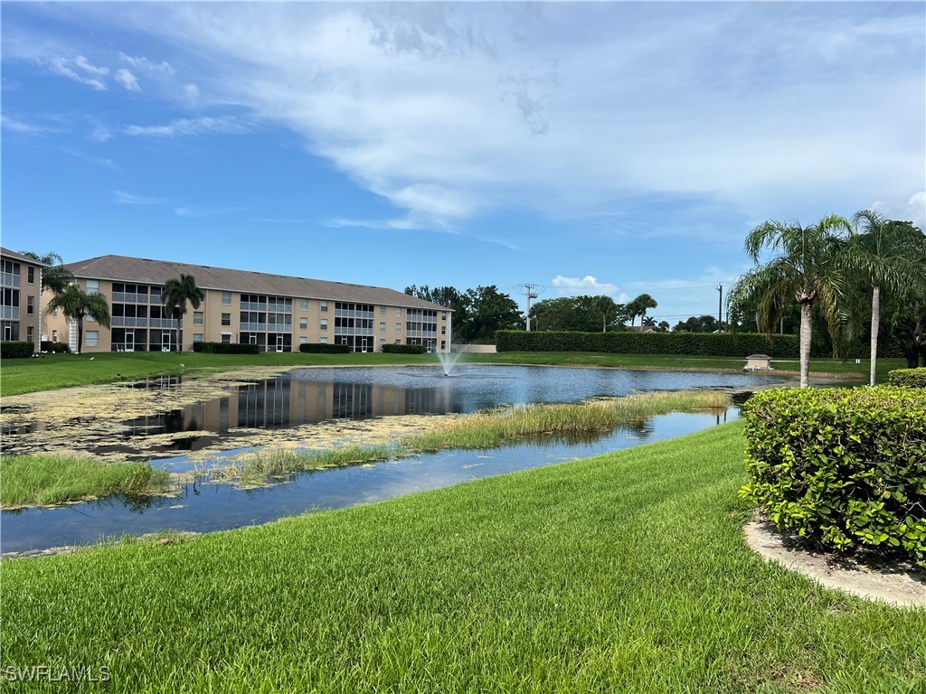 9640 Victoria Lane #105C Naples FL 34109 225064960 image24