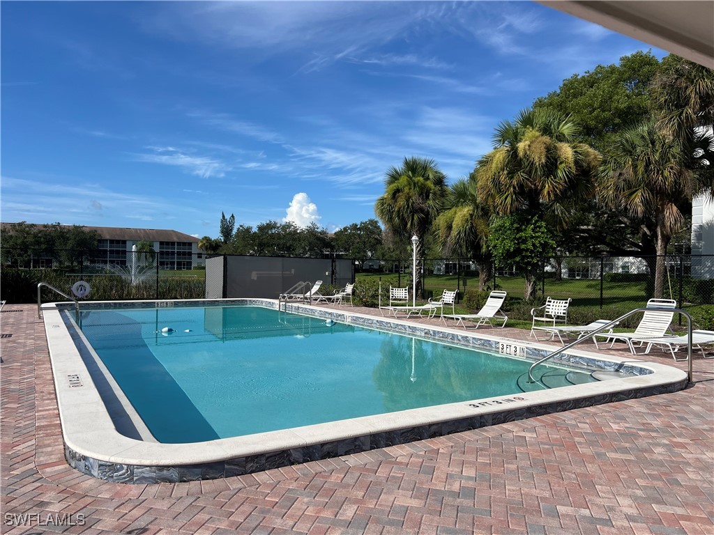 9640 Victoria Lane #105C Naples FL 34109 225064960 image33