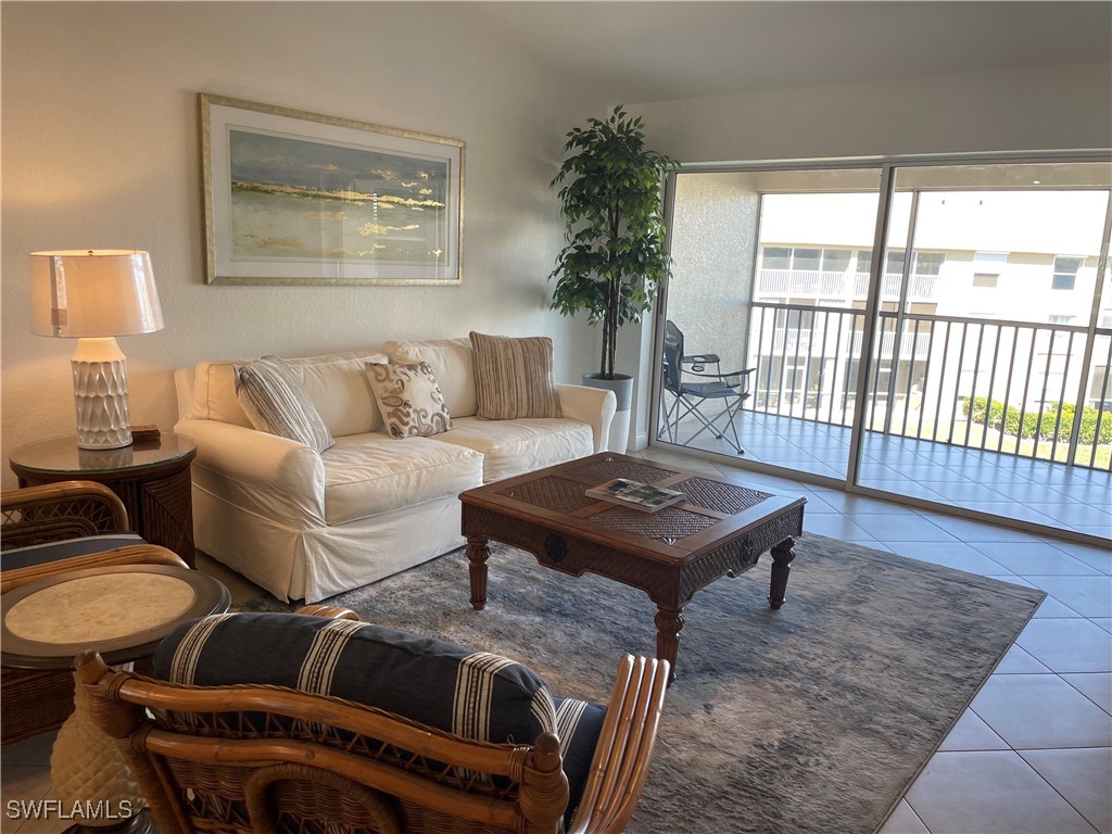 9640 Victoria Lane #C-305 Naples FL 34109 225001161 image4