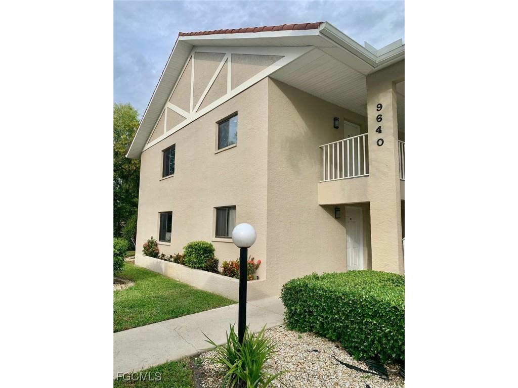 9640 Windsor Gardens Lane #201 Fort Myers FL 33919 2025019839 image2