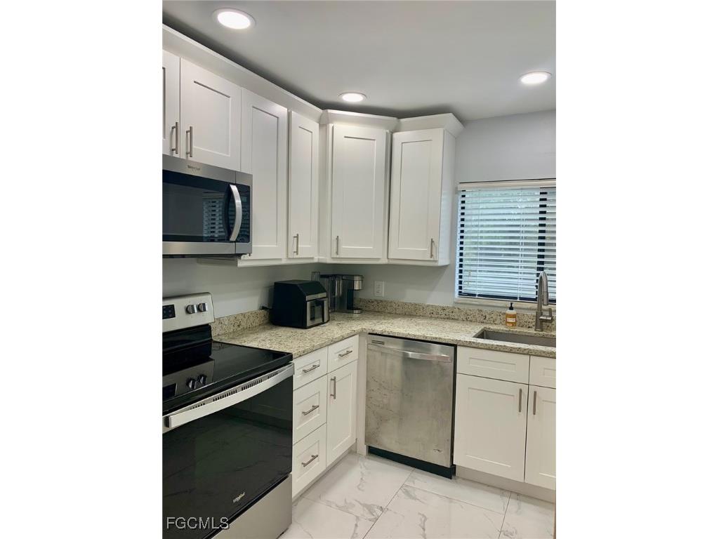 9640 Windsor Gardens Lane #201 Fort Myers FL 33919 2025019839 image5