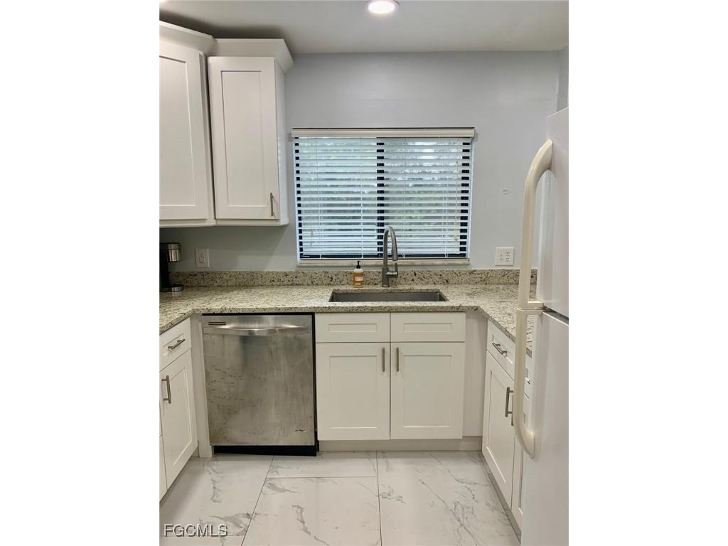 9640 Windsor Gardens Lane #201 Fort Myers FL 33919 2025019839 image6