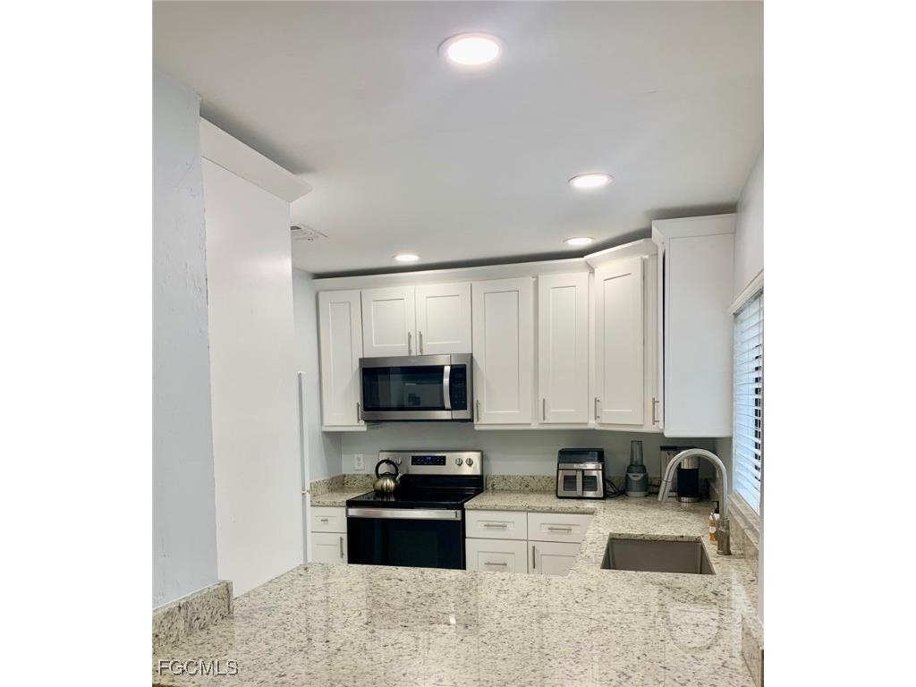 9640 Windsor Gardens Lane #201 Fort Myers FL 33919 2025019839 image7