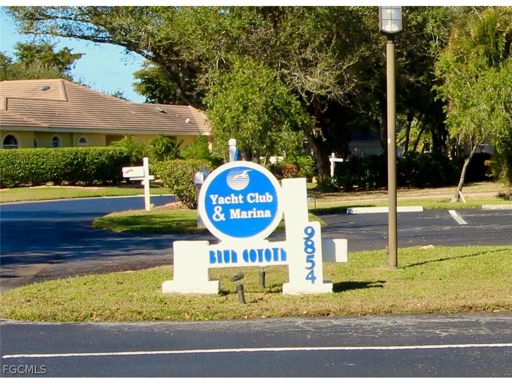 9641 Halyards Court #12 Fort Myers FL 33919 2026009962 image38