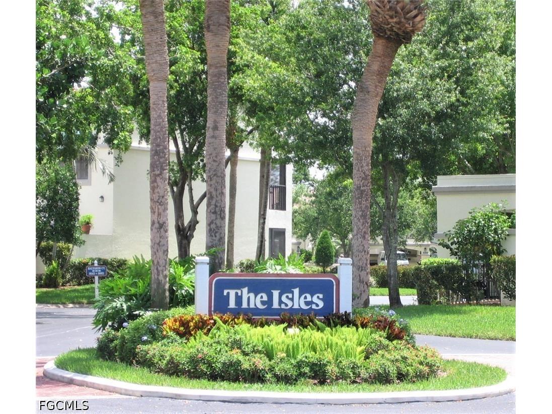 9643 Halyards Court #23 Fort Myers FL 33919 2026014977 image3