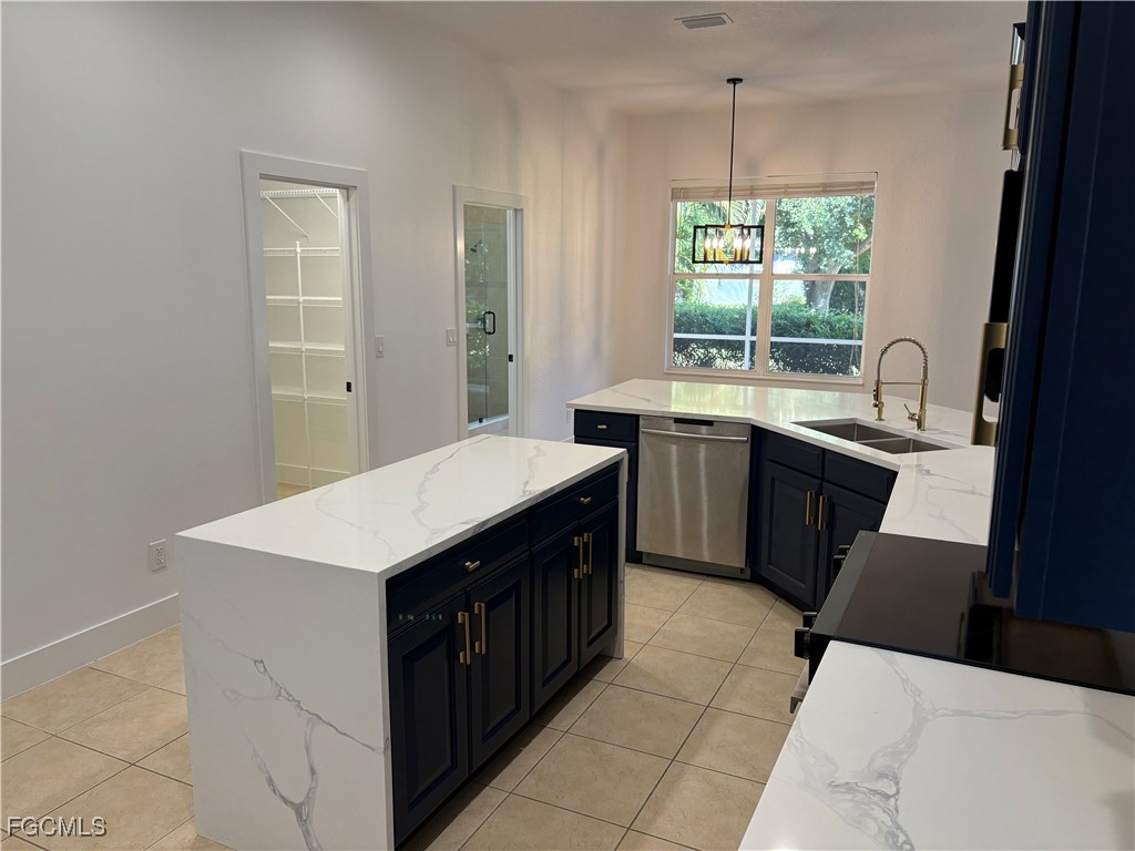 9649 Blue Stone Circle Fort Myers FL 33913 2025020583 image4