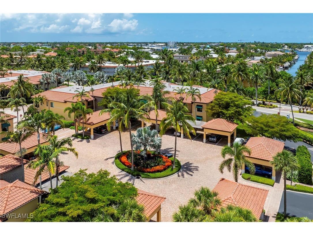 965 Sandpiper Street #J106 Naples FL 34102 225054735 image1