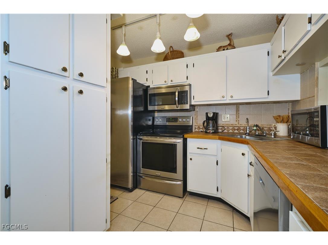 9650 Green Cypress Lane #22 Fort Myers FL 33905 2026009431 image11