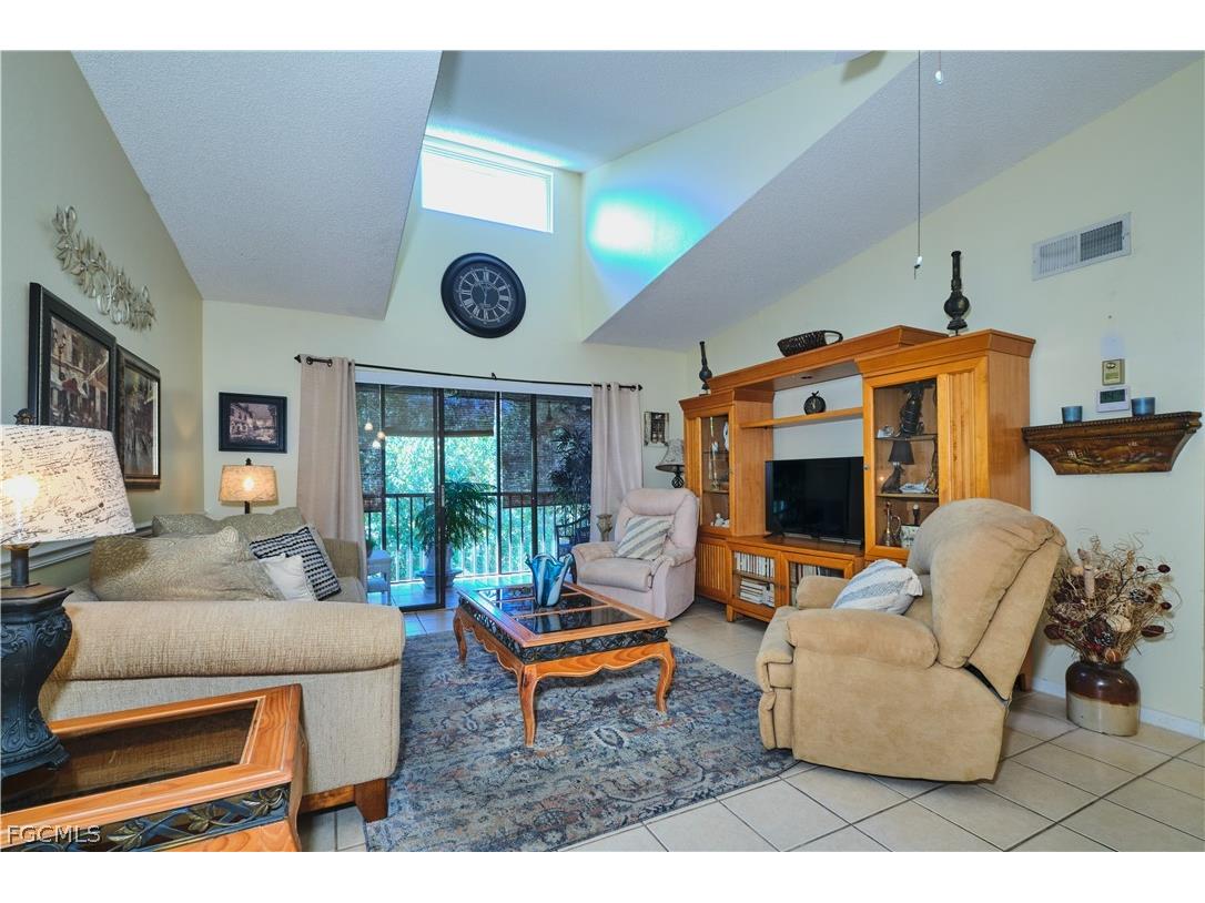 9650 Green Cypress Lane #22 Fort Myers FL 33905 2026009431 image7