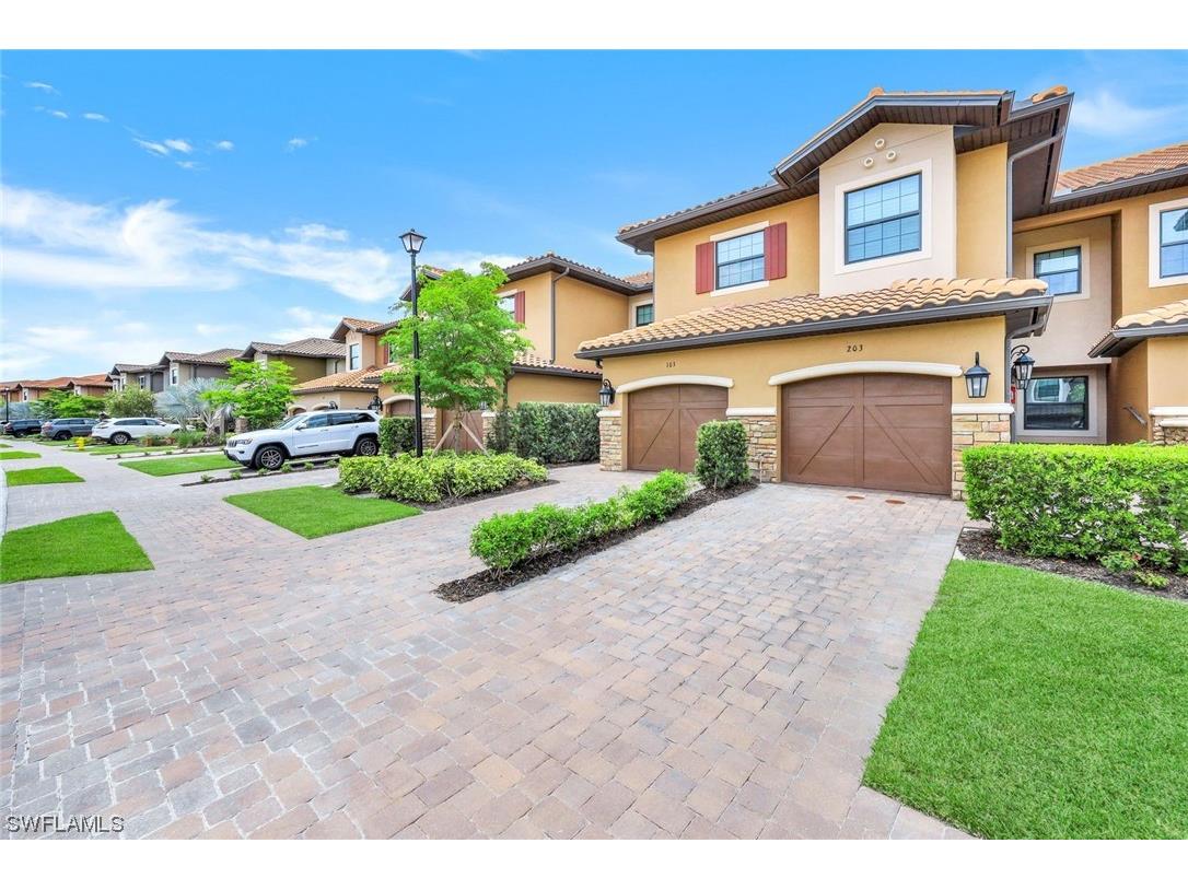 9650 Montelanico Loop #102 Naples FL 34119 223031185 image1