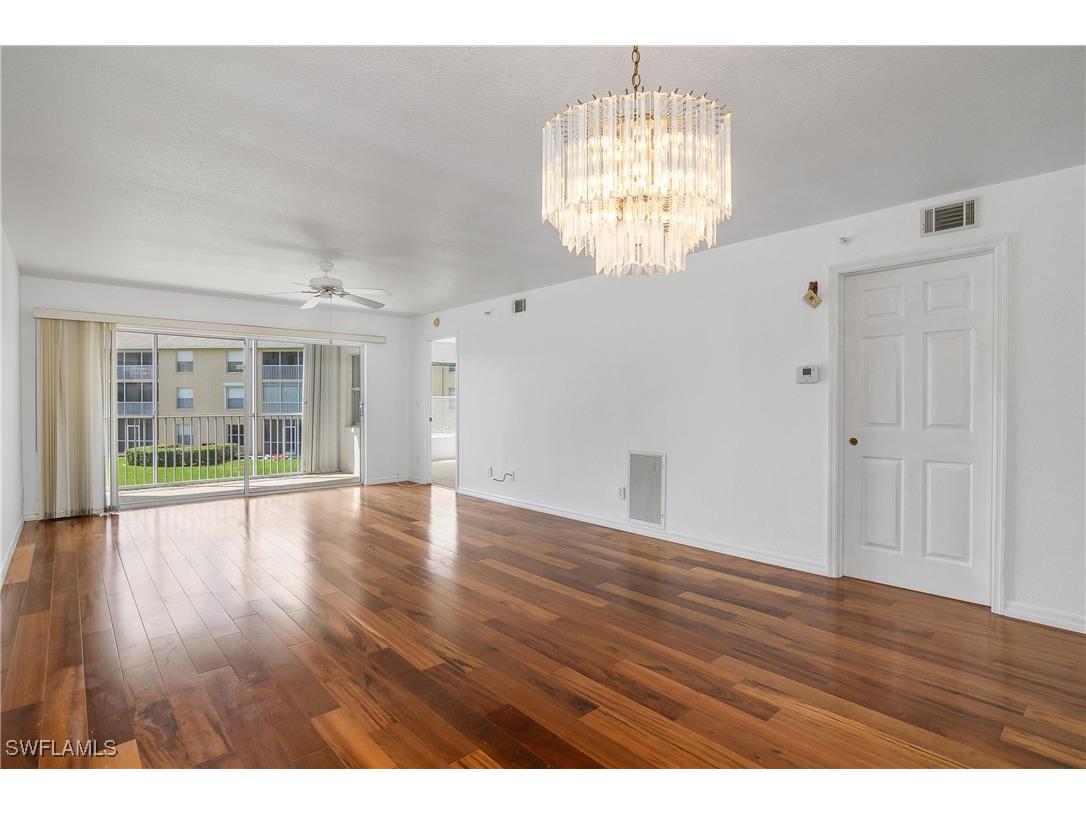 9650 Victoria Lane #201B Naples FL 34109 225062017 image1