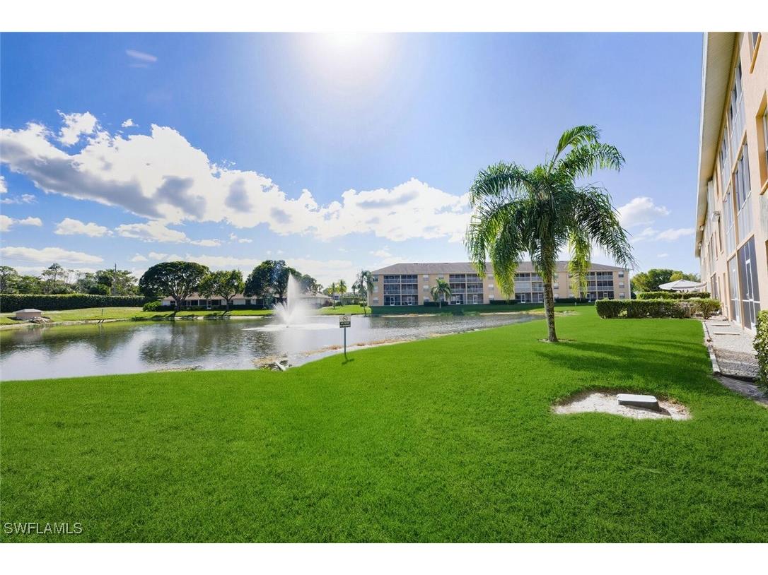 9650 Victoria Lane #B208 Naples FL 34109 225083920 image1