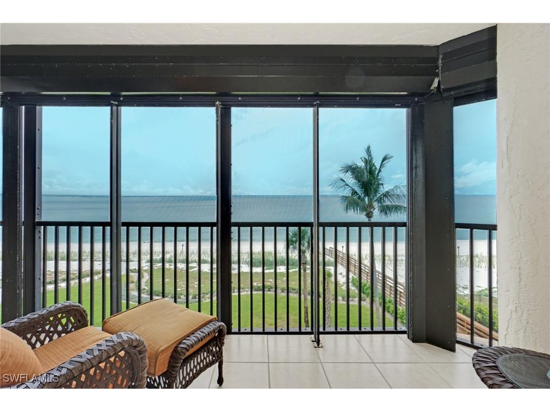 9653 Gulf Shore Drive #303 Naples FL 34108 225071583 image10