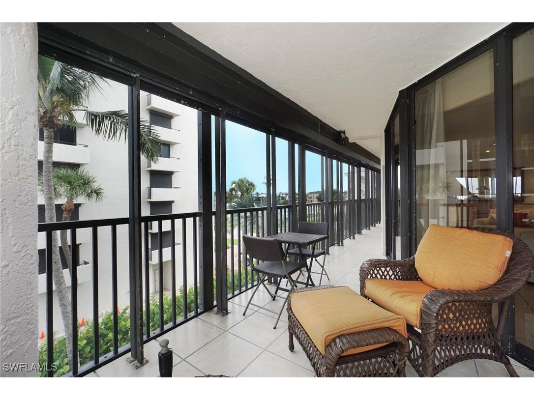 9653 Gulf Shore Drive #303 Naples FL 34108 225071583 image12
