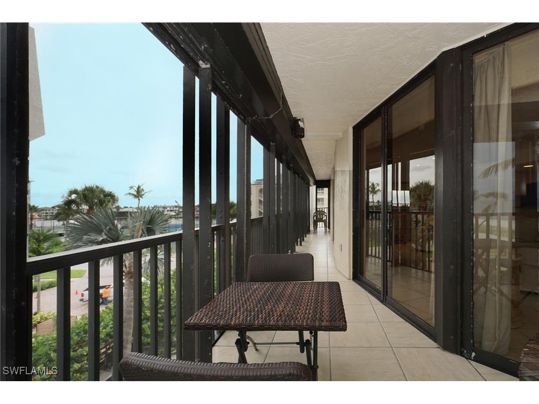 9653 Gulf Shore Drive #303 Naples FL 34108 225071583 image13