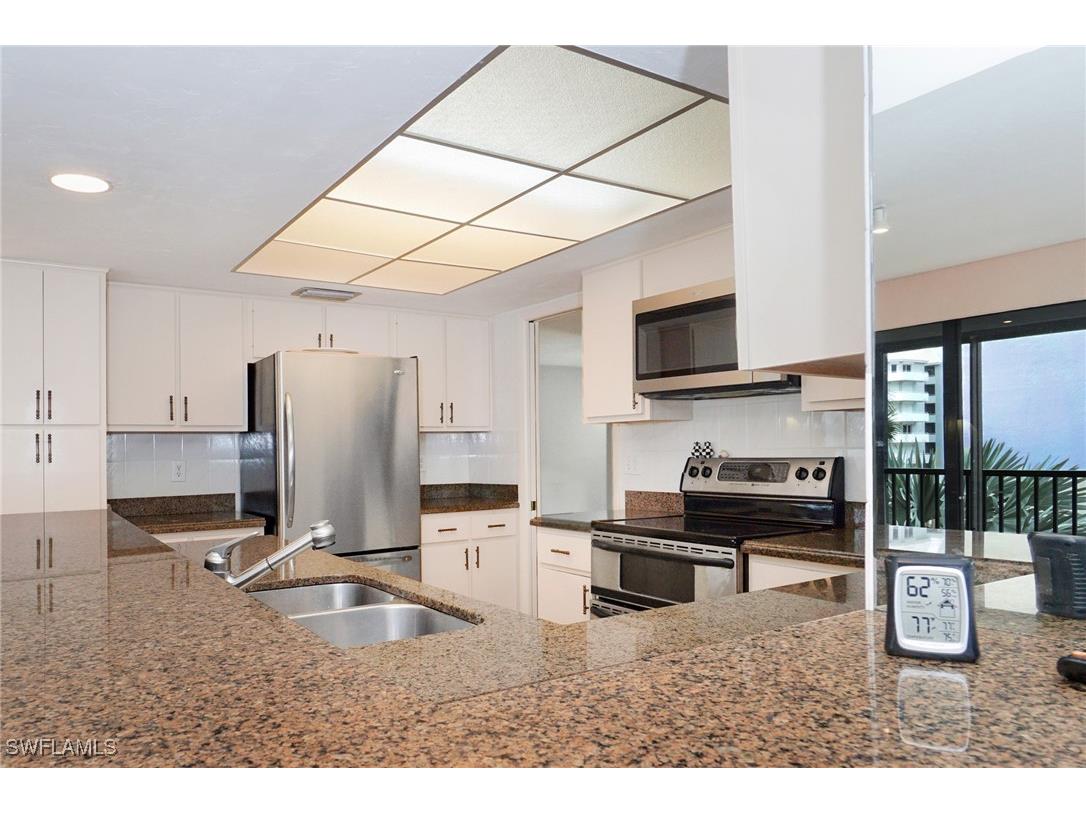 9653 Gulf Shore Drive #303 Naples FL 34108 225071583 image18