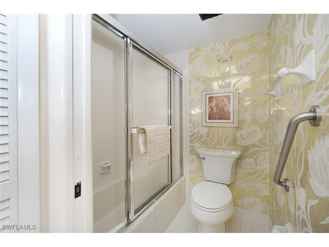 9653 Gulf Shore Drive #303 Naples FL 34108 225071583 image23