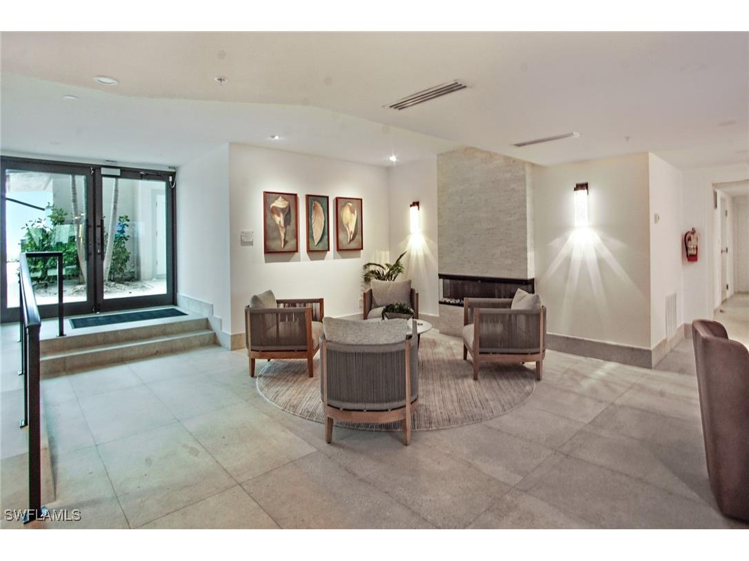 9653 Gulf Shore Drive #303 Naples FL 34108 225071583 image5