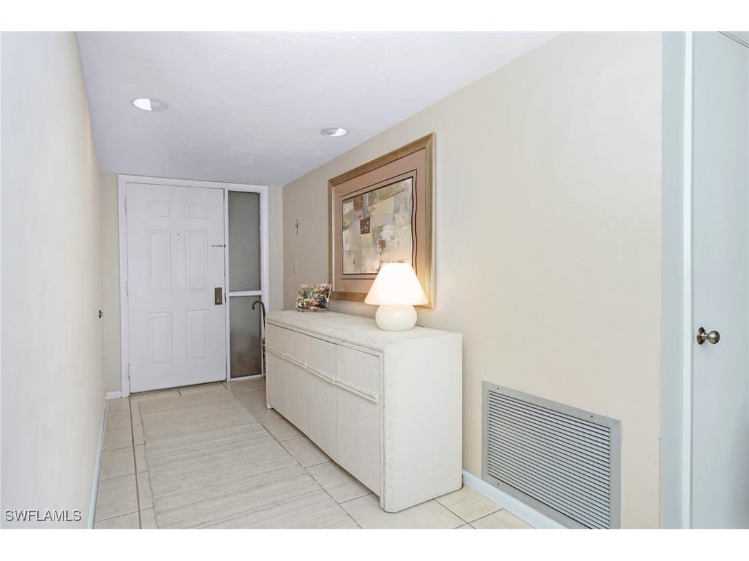 9653 Gulf Shore Drive #303 Naples FL 34108 225071583 image6