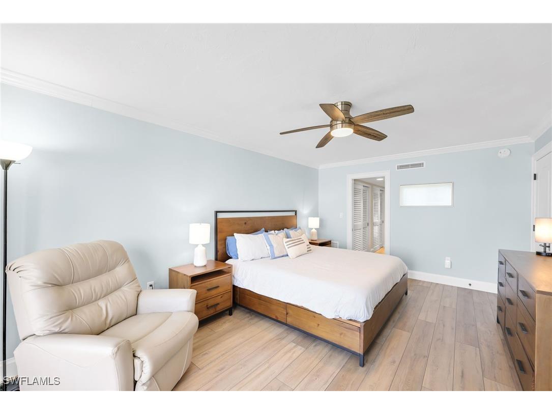 9653 Gulf Shore Drive #402 Naples FL 34108 225077633 image27